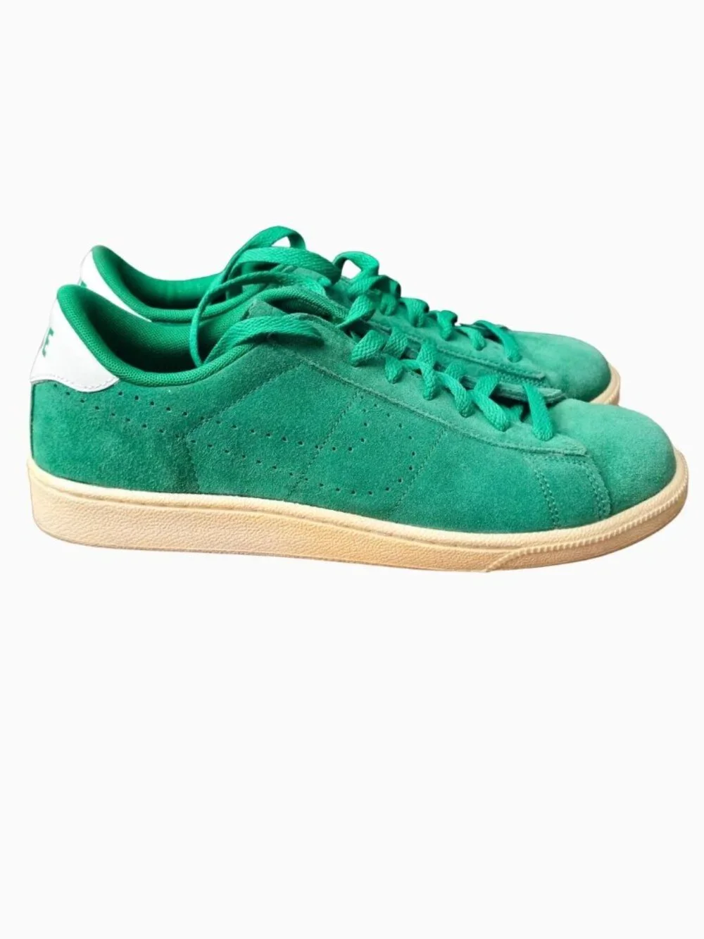 NIKE COURT CLASSIC CS PINE GREEN SUEDE SNEAKERS • WOMEN'S 9.5 / MEN'S 8